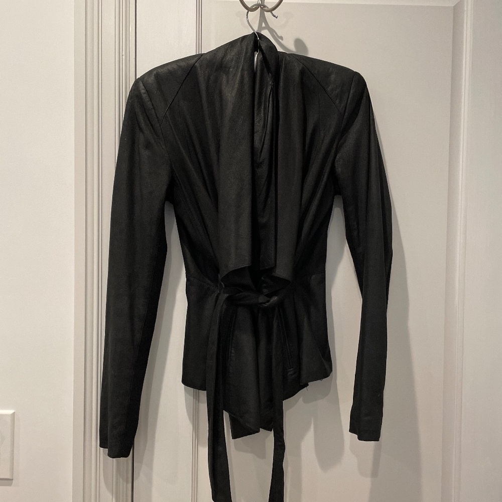 vince. // 100% real leather jacket